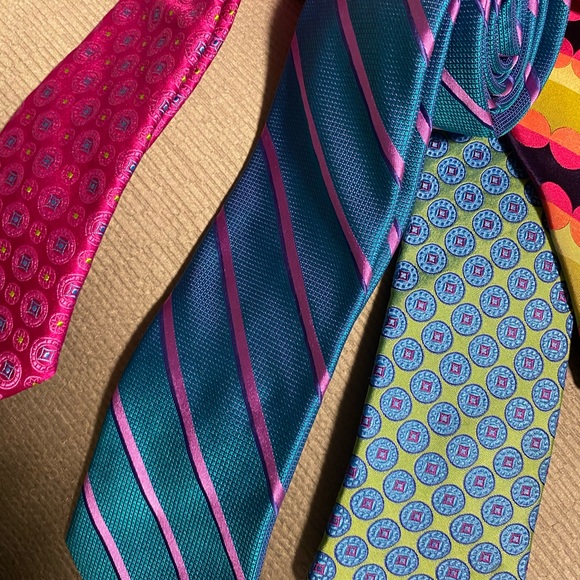 Ted Baker Bundle of 5 ties - Picture 3 of 14